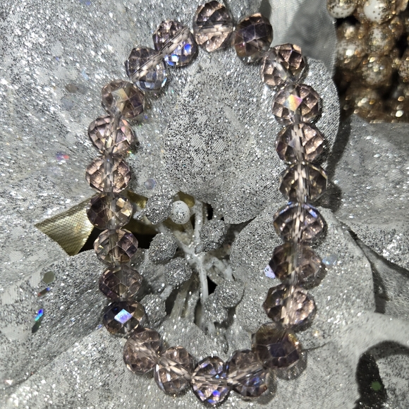 One Bracelet I Size 8mm & up I Natural Stone I Beads & Stretchable Band - Picture 15 of 16